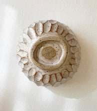 Load image into Gallery viewer, Hand Built Speckled Matcha Bowl / Linen