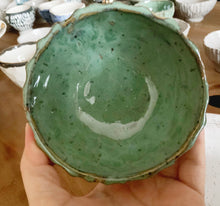 Load image into Gallery viewer, Hand Built Speckled Matcha Bowl / Green